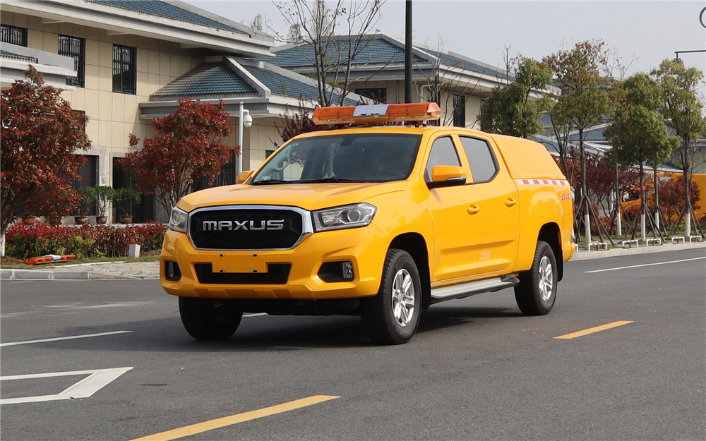 大通皮卡救险车 (1)