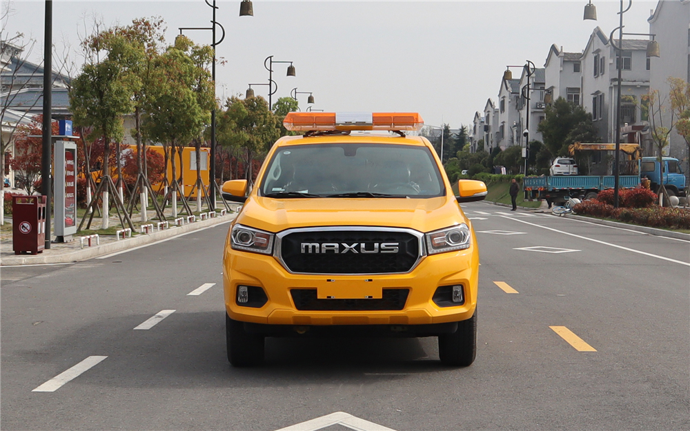 大通皮卡救险车 (2)