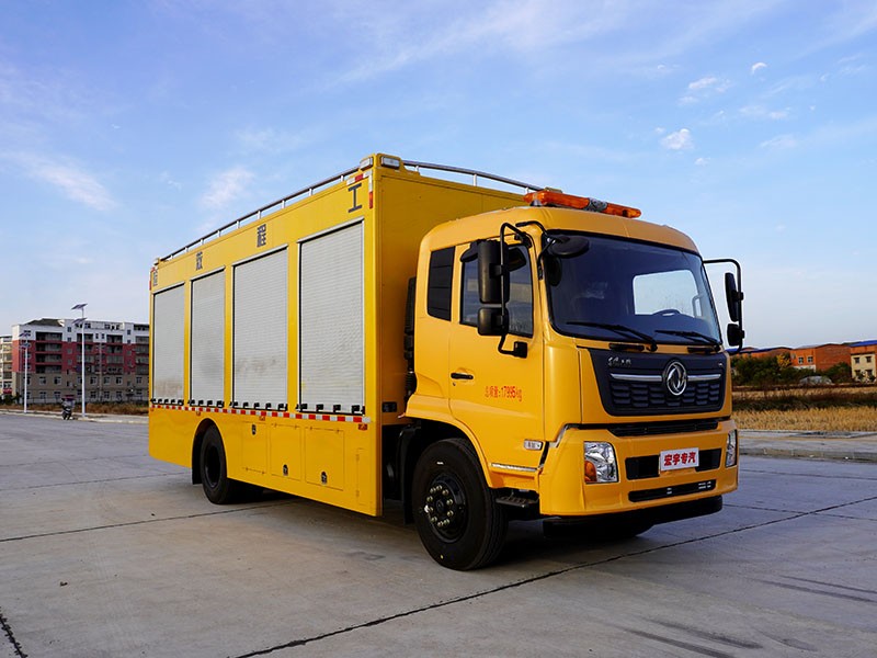 东风天锦VR救险车