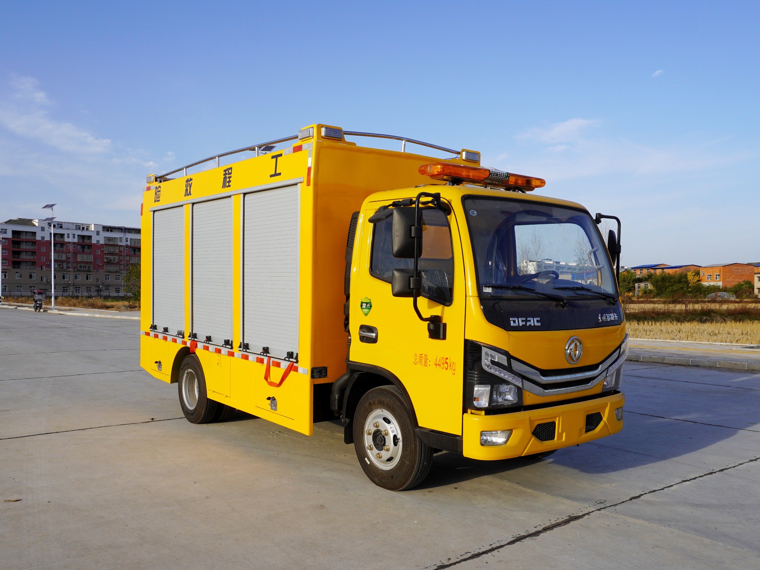 小多利卡抢险排水泵车