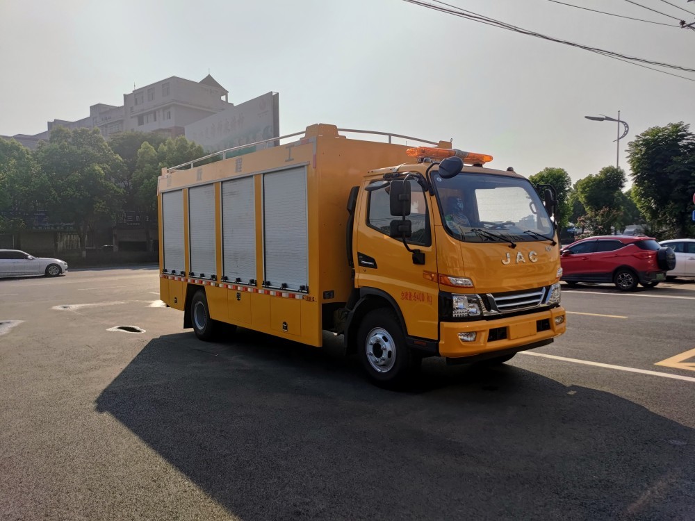 江淮骏铃V7救险车