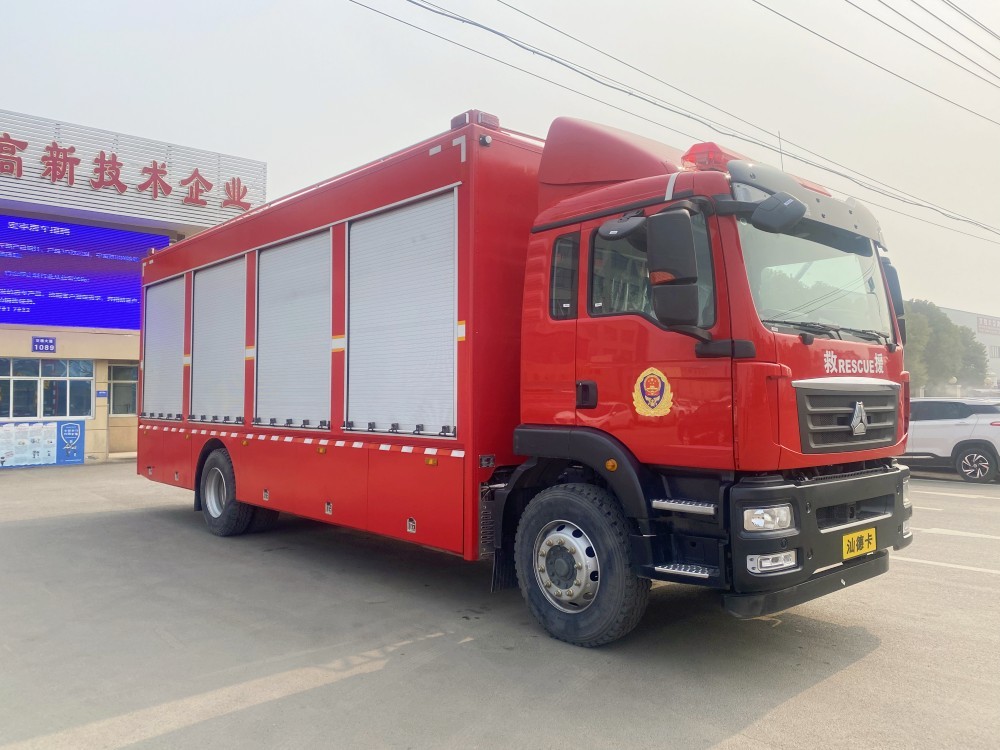 重汽汕德卡救险车